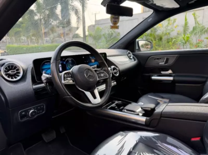 Mercedes-Benz GLA-Class   - 2021