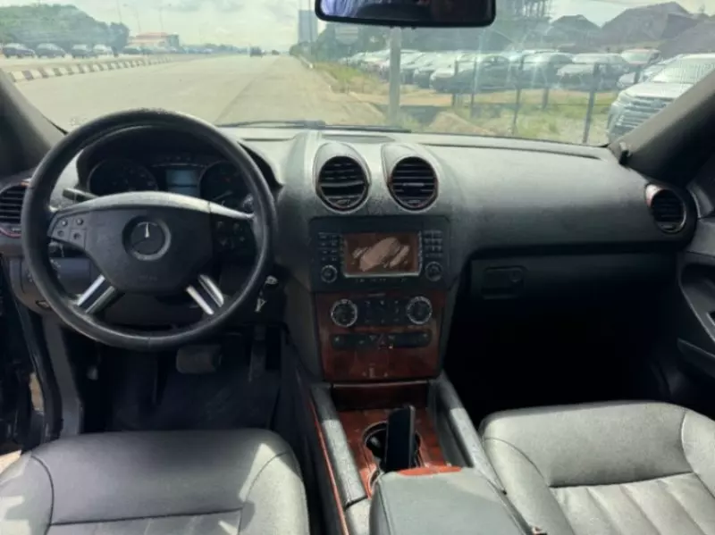 Mercedes-Benz ML 350   - 2006