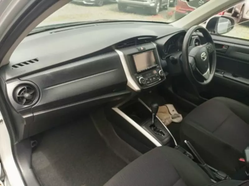 Toyota Fielder    - 2017