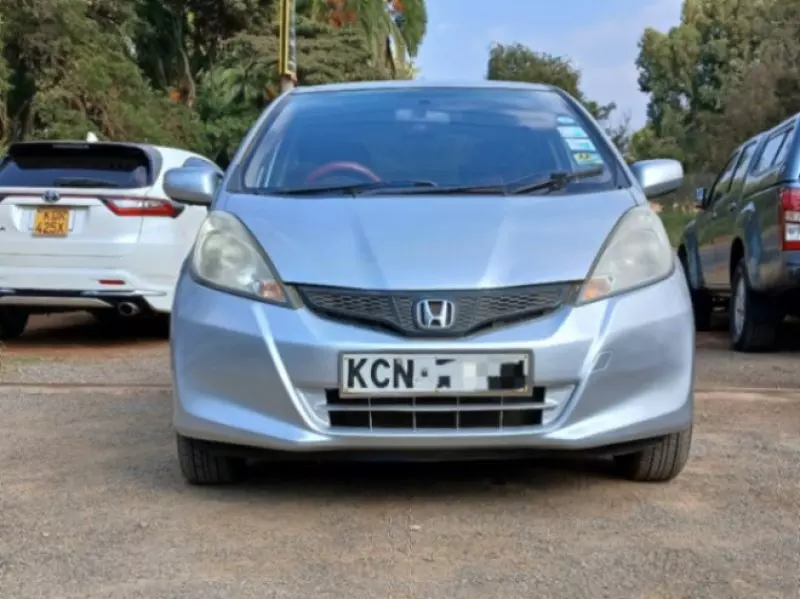 Honda Fit   - 2010