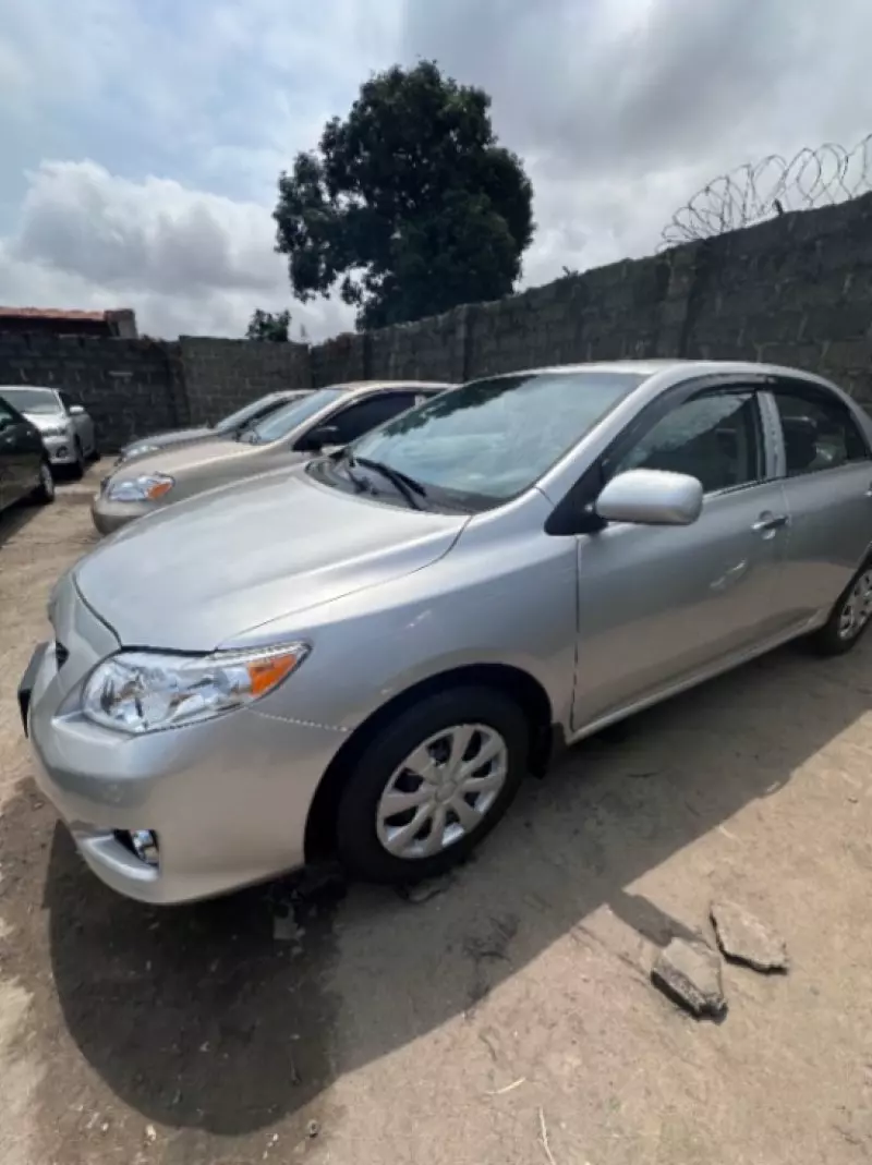 Toyota Corolla   - 2013