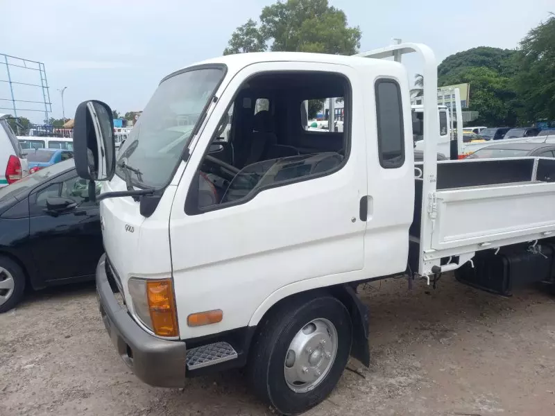 Hyundai Mighty   - 2004