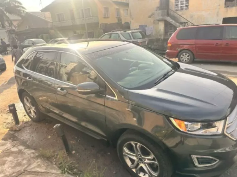 Ford Edge   - 2015