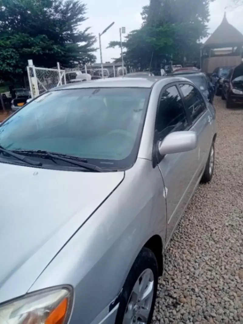 Toyota Corolla   - 2003