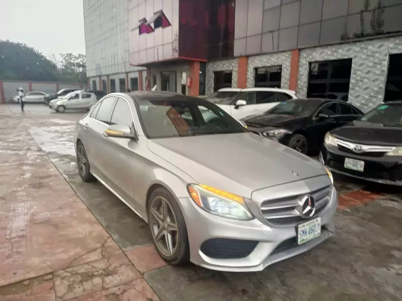 Mercedes-Benz C 300   - 2015
