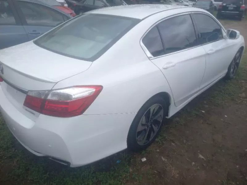 Honda Accord   - 2009