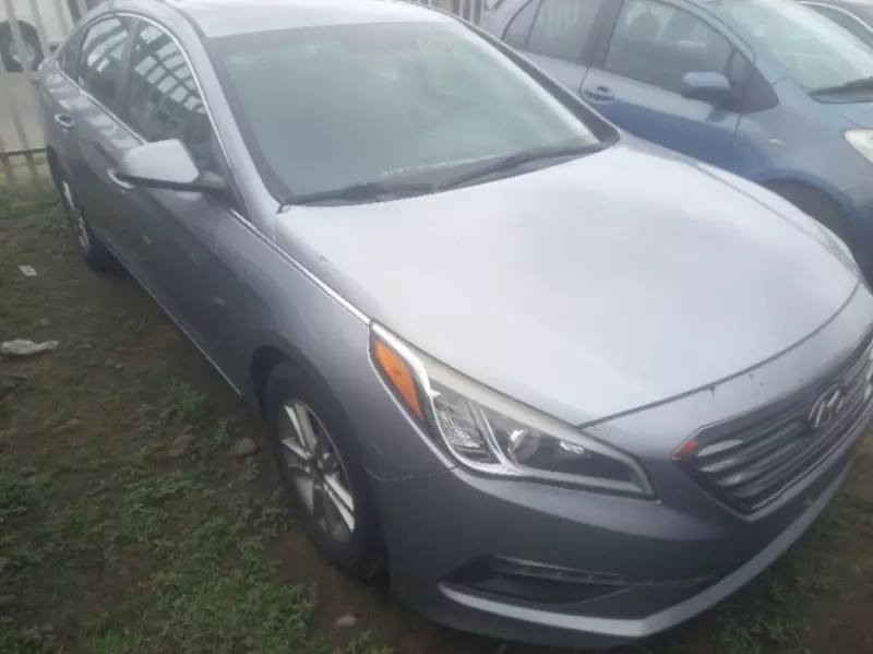 Hyundai Sonata   - 2015