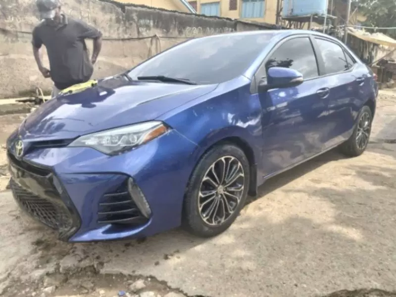 Toyota corolla   - 2014