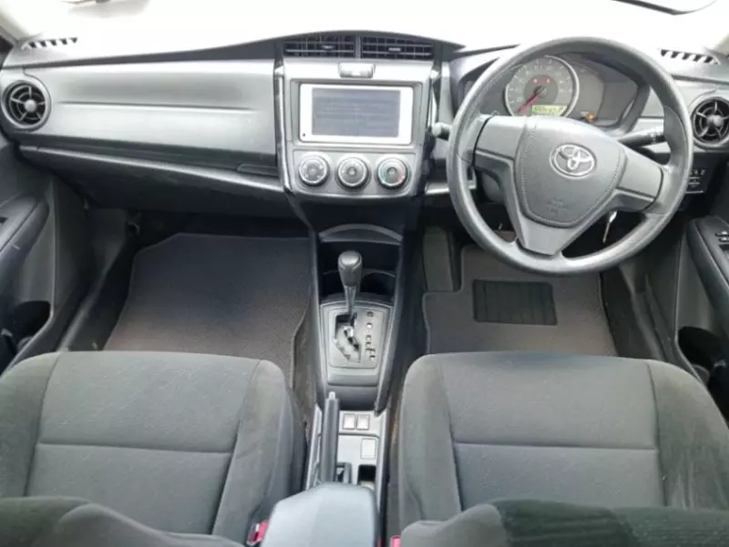 Toyota Axio    -