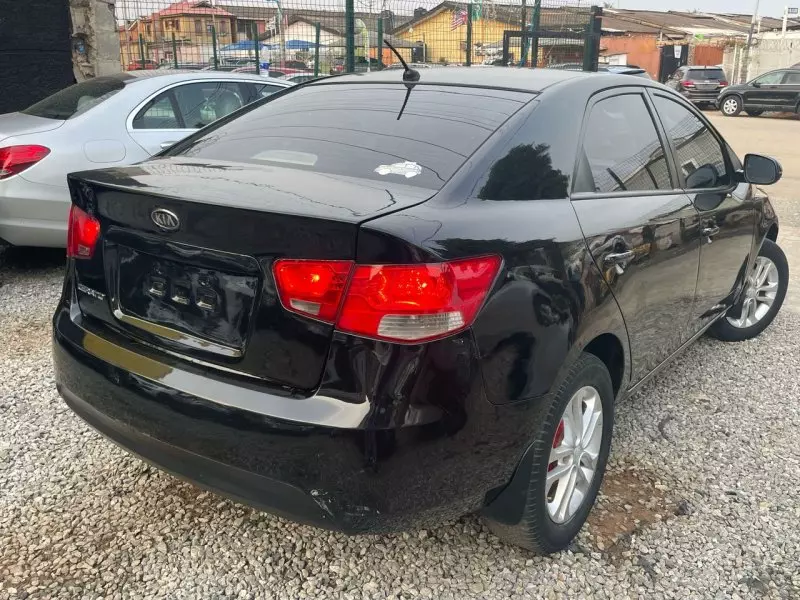 KIA Sorento   - 2012
