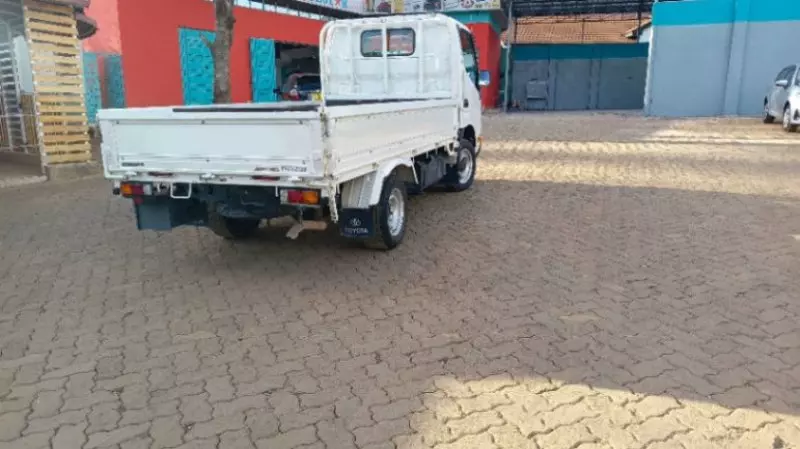 Toyota Dyna   - 2018