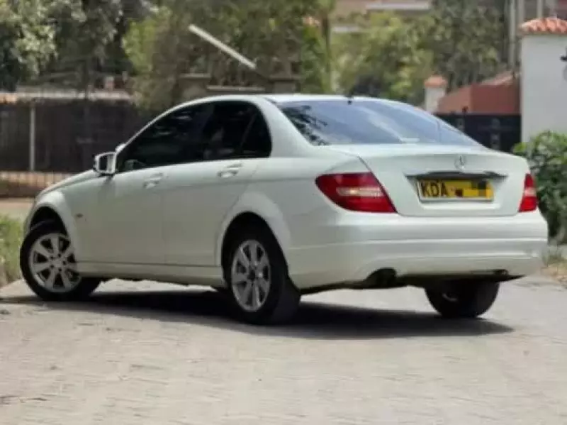 Mercedes-Benz C 180   -