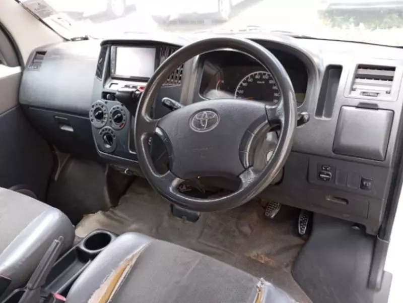 Toyota Town Ace   - 2012
