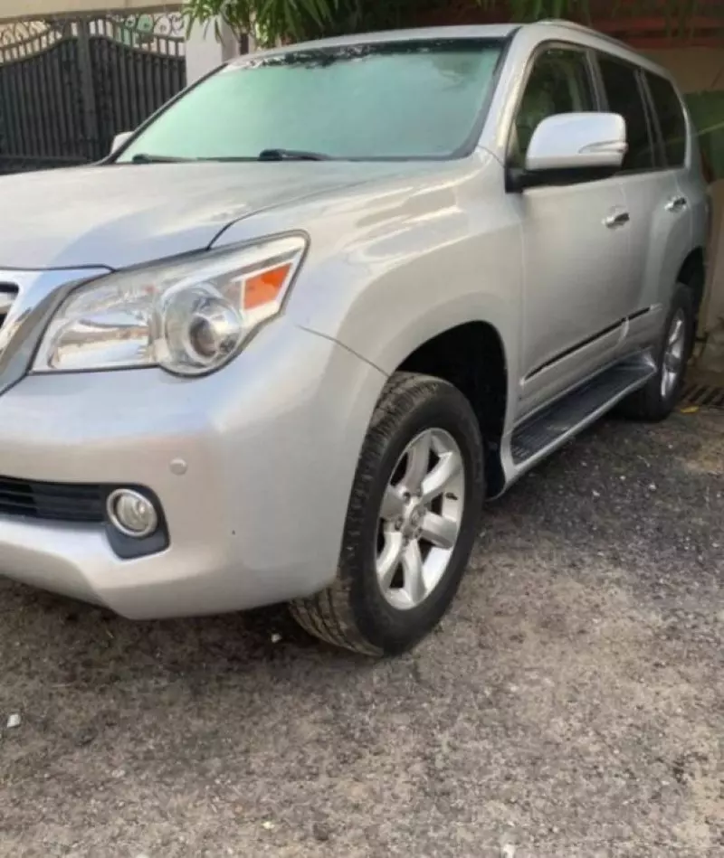 Lexus GX 460   - 2012