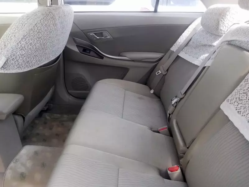 Toyota Premio    - 2014