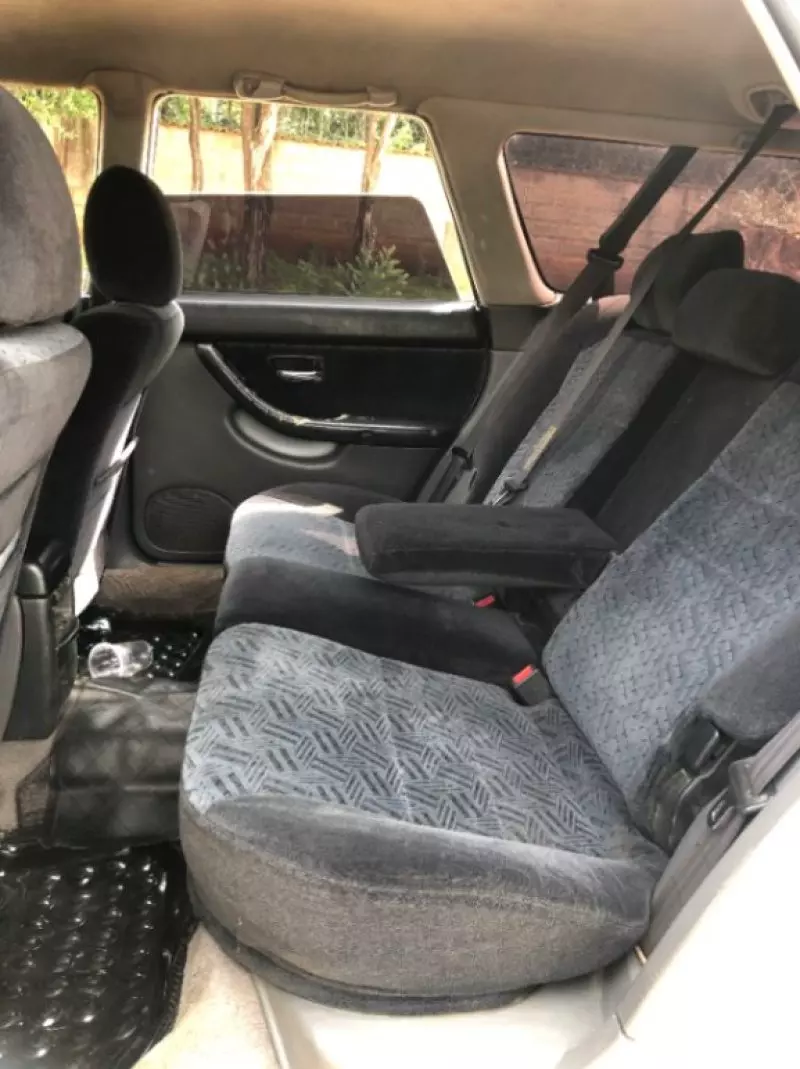 Subaru Legacy   - 2000
