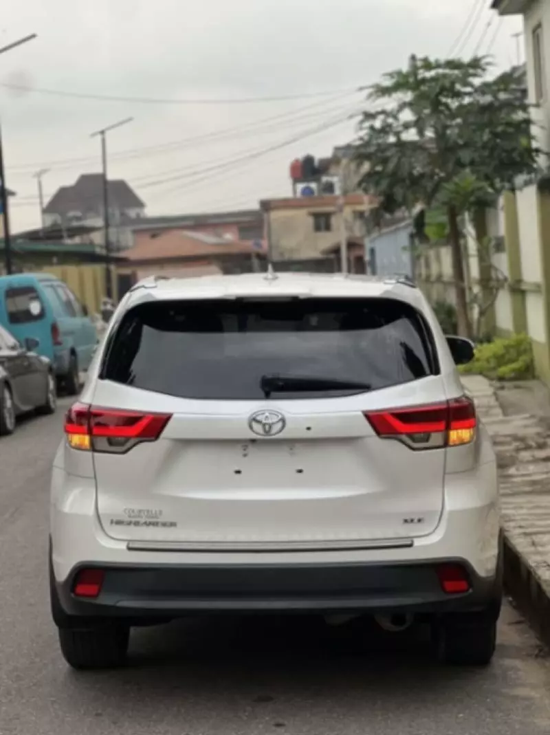 Toyota Highlander - 2019