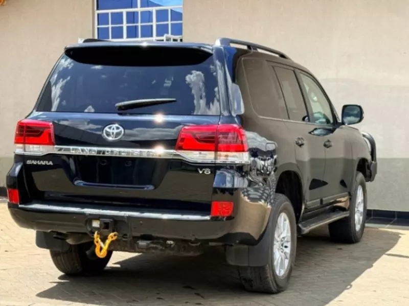 Toyota Landcruiser Sahara - 2018