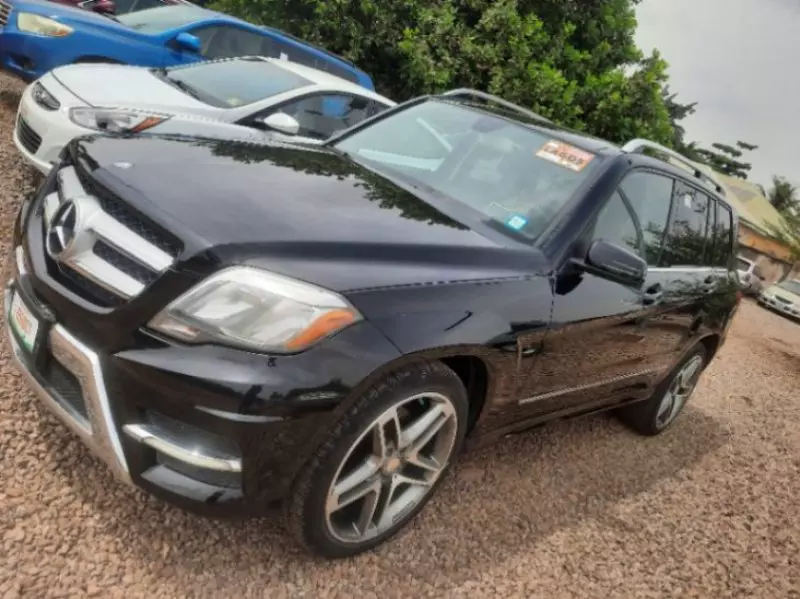 Mercedes-Benz GLK 350   - 2013