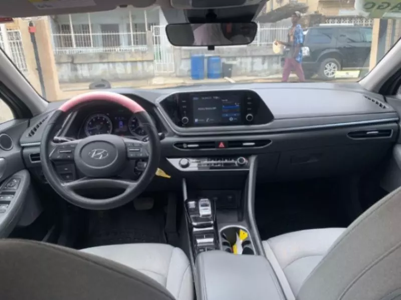 Hyundai Sonata   - 2021