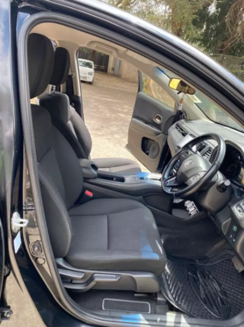 Honda Vezel    - 2016