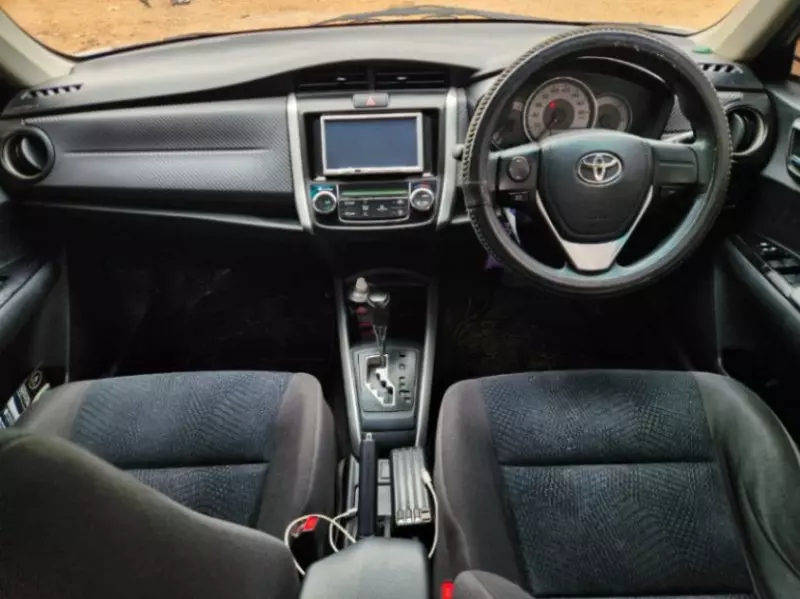 Toyota Fielder    - 2013