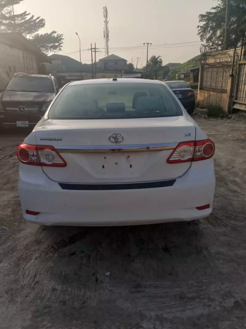 Toyota Corolla   - 2011