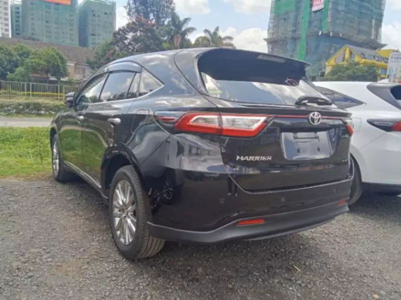 Toyota Harrier   - 2018