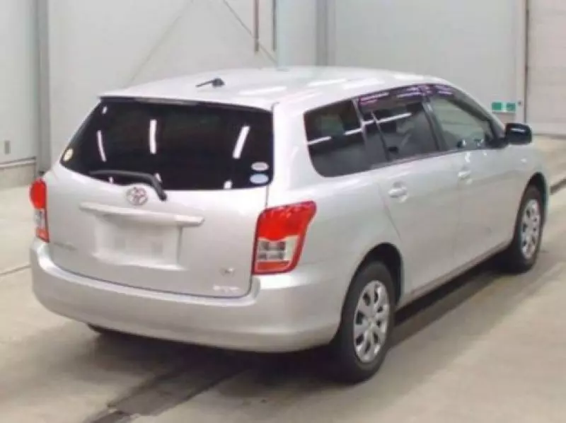 Toyota Fielder    - 2012