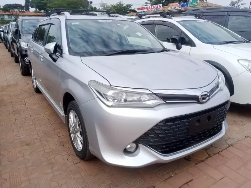 Toyota Fielder    - 2015