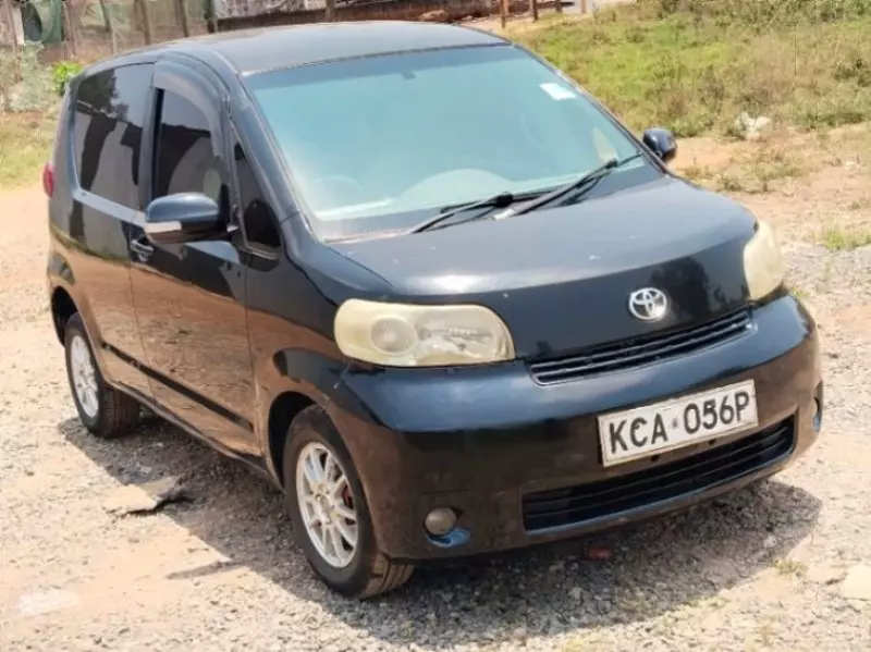 Toyota Porte   - 2007