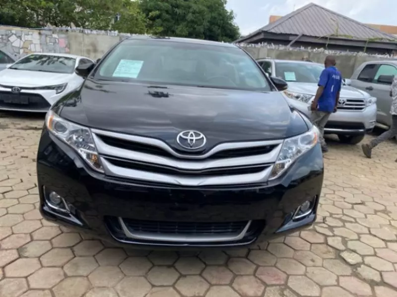 Toyota Venza   - 2013