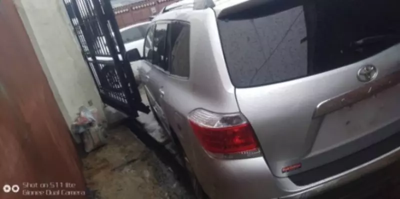 Toyota Highlander   - 2012