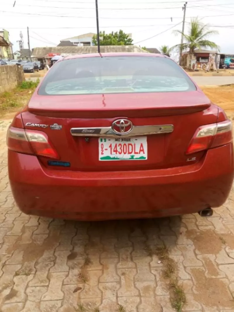 Toyota camry   - 2007