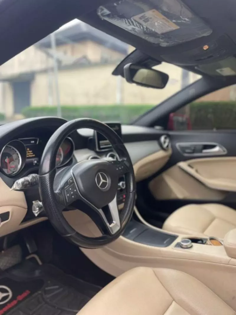 Mercedes-Benz CLA 250   - 2014