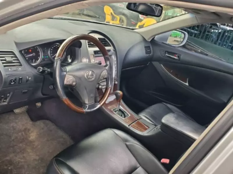 Lexus ES 350   - 2011