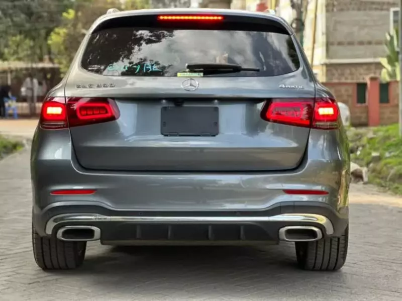 Mercedes-Benz GLC 300   - 2019