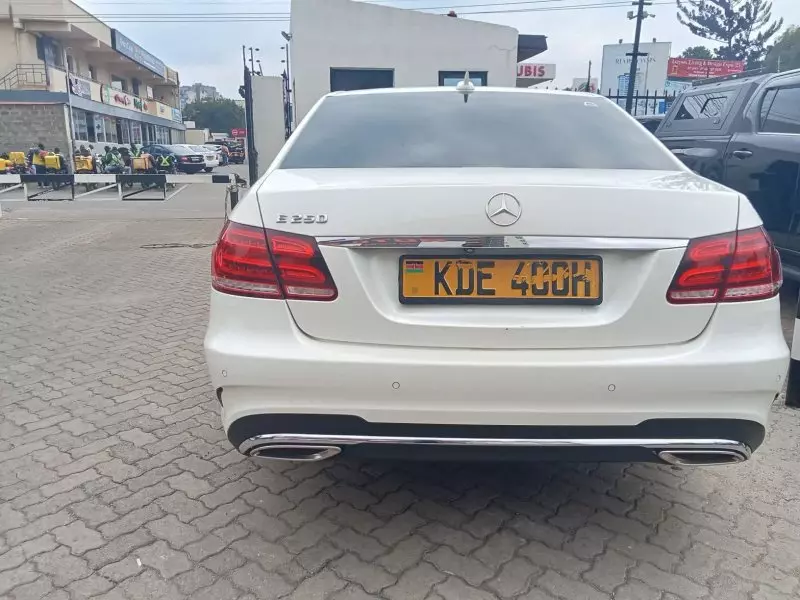 Mercedes-Benz E250   - 2014