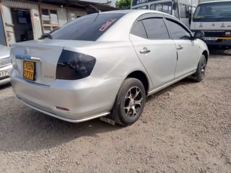Toyota Allion    - 2005