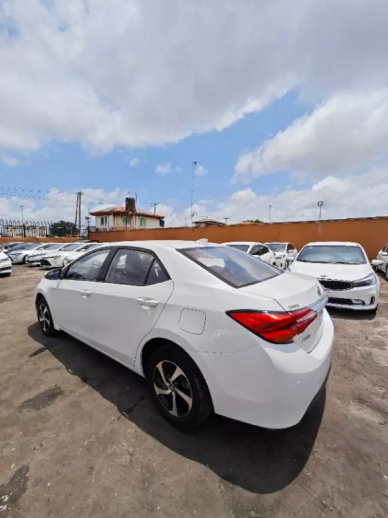 Toyota Corolla   - 2018