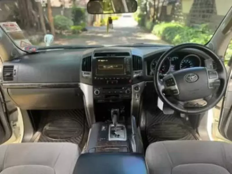 Toyota Landcruiser ZX