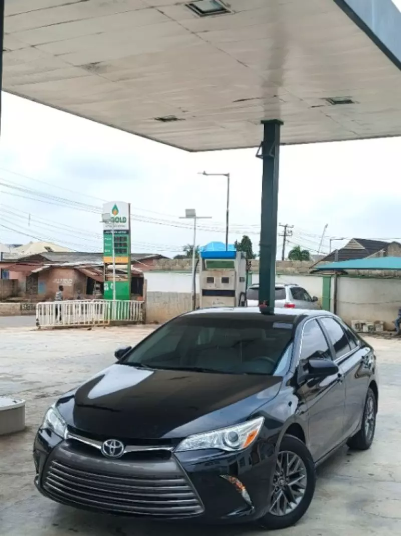 Toyota Camry   - 2016
