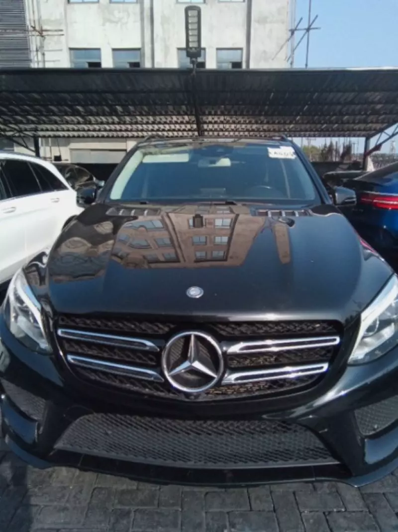 Mercedes-Benz GLE 400