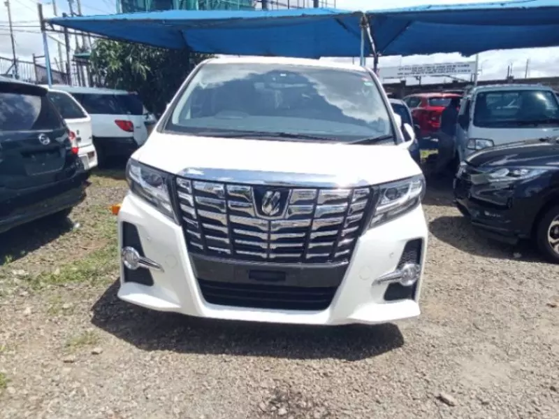 Toyota Alphard   - 2017