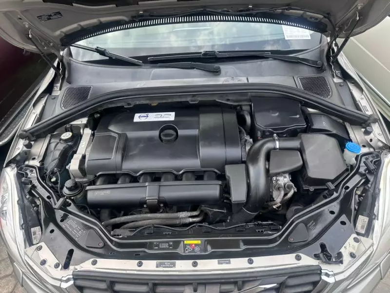 Volvo XC60   - 2012