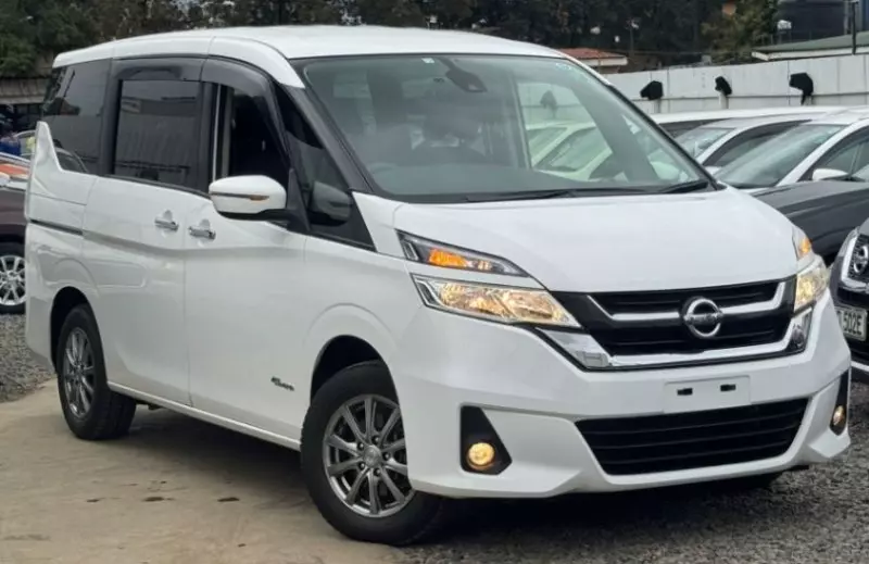 Nissan Serena Hybrid    - 2018