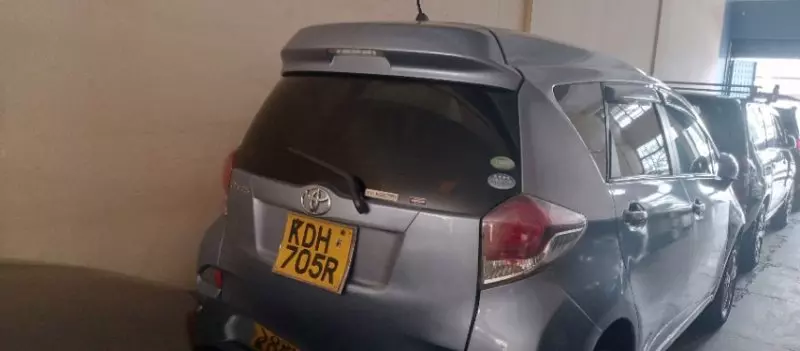 Toyota Ractis Lepice   - 2015