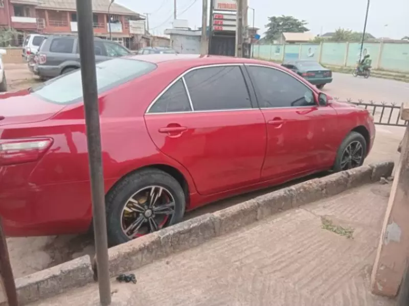 Toyota Camry   - 2008