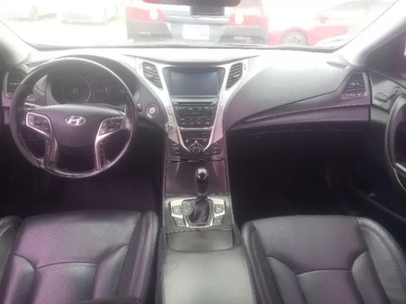 Hyundai Grandeur   - 2013
