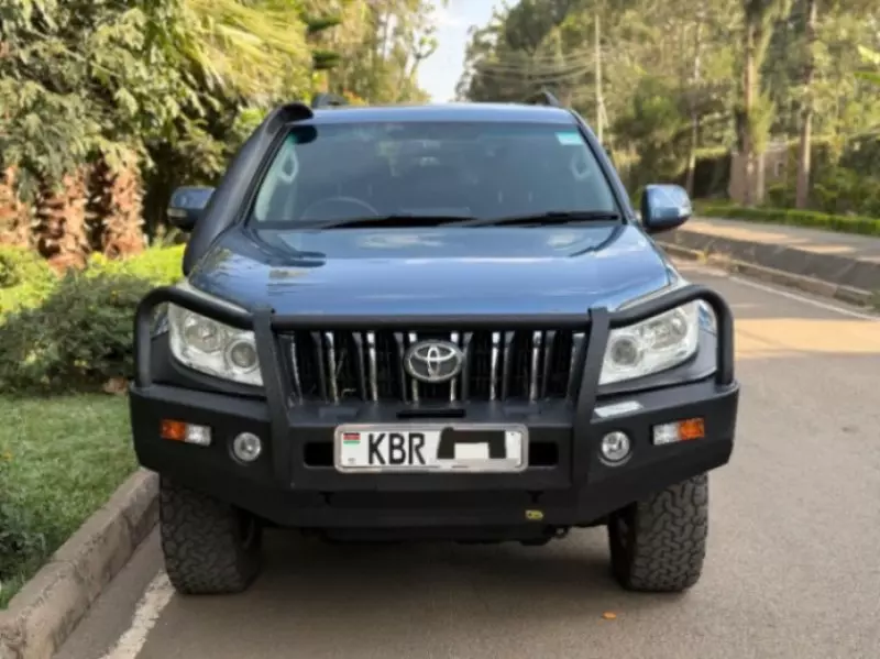 Toyota Landcruiser Prado   - 2011